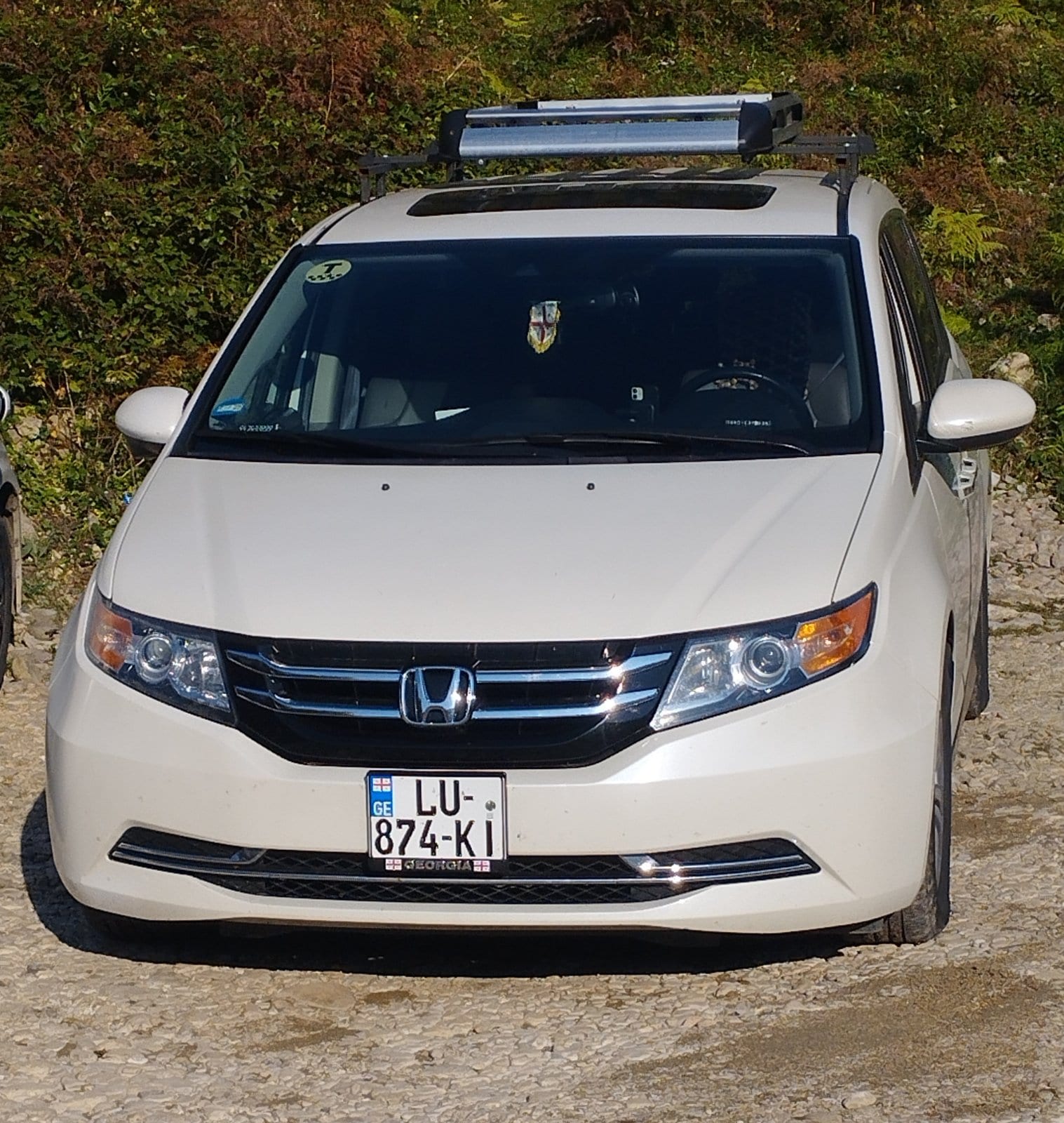 Minivan of driver Irakli — Vladikavkaz to Tbilisi transfer
